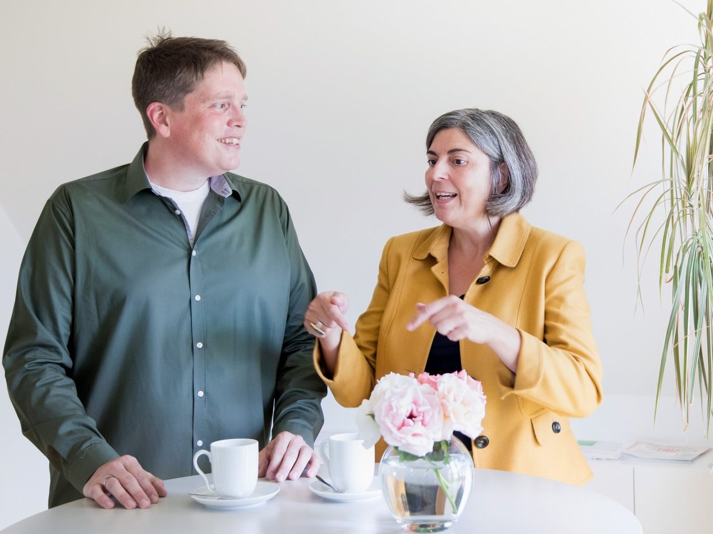 Barbara Gronauer im Gespräch bei einem Coaching